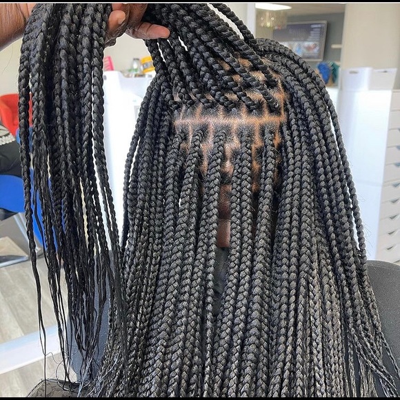 Knotless braids